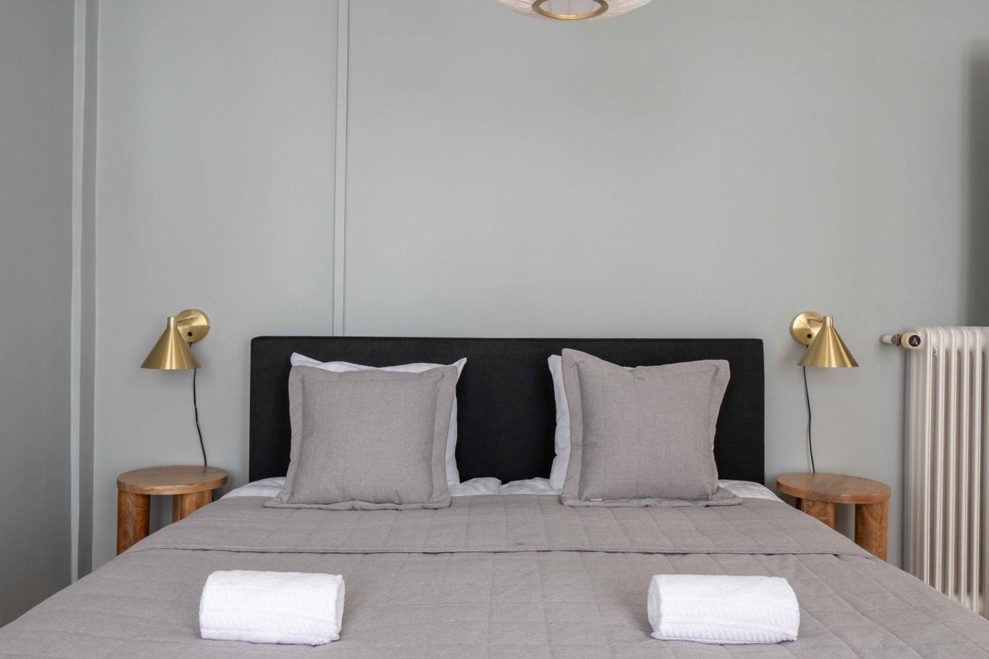 Spacious Tivoli Gardens Apartment W 3 Bedrooms โคเปนเฮเกน ภายนอก รูปภาพ